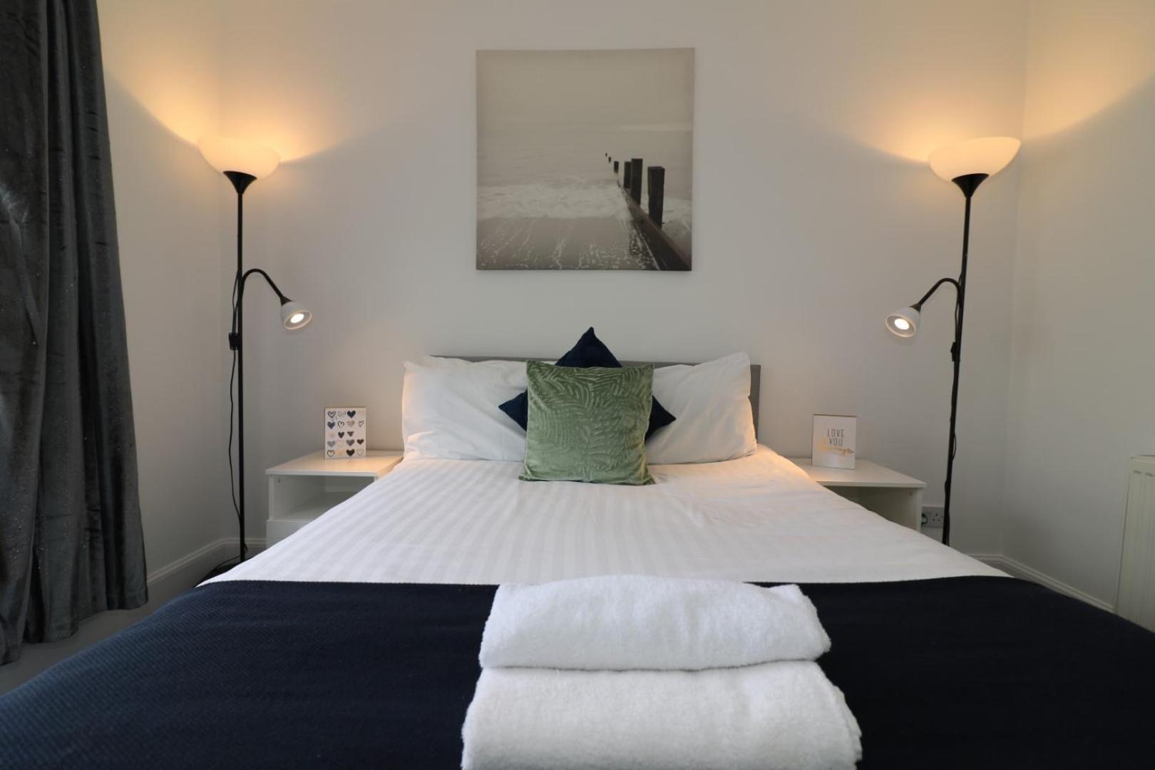 Signature - Gartlea House Apartment Airdrie Ngoại thất bức ảnh