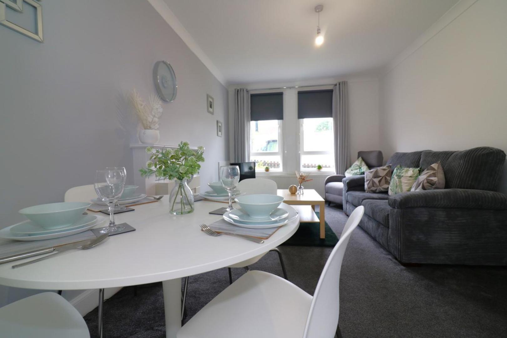 Signature - Gartlea House Apartment Airdrie Ngoại thất bức ảnh