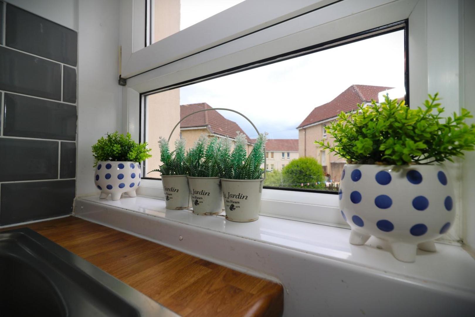 Signature - Gartlea House Apartment Airdrie Ngoại thất bức ảnh
